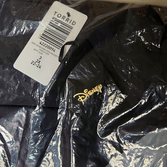 ❤️NWT VINTAGE TORRII DISNEY LADY AND THE TRAMP LETTUCE EDGE TEE - PLUS SIZE - Picture 15 of 15